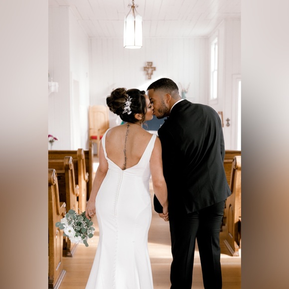 Maggie Sottero Wedding Dress - Picture 5 of 10